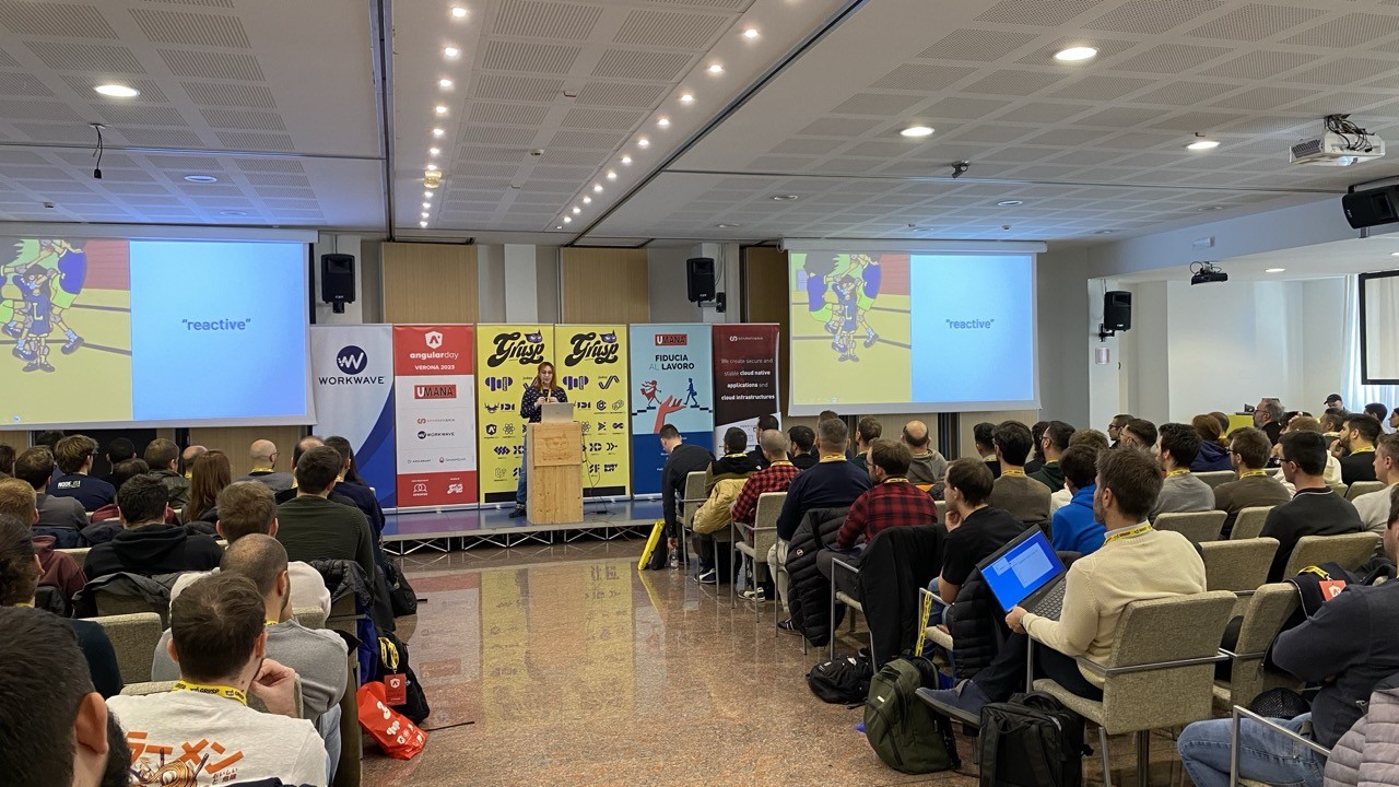 Our Daniela Bonvini speaking at angularday 2023