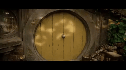 The closing door of an hobbit home